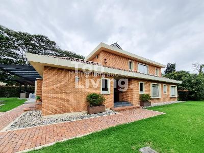 Casa de 4 alcobas en venta en Guaymaral, Bogotá, 382 m² · foto 1 de 20