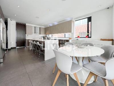 Apartamento de 4 alcobas en venta en Los Rosales, Bogotá, 395 m² · foto 6 de 20