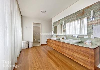 Apartamento de 5 alcobas en venta en Chico Norte, Bogotá, 1015 m² · foto 16 de 20
