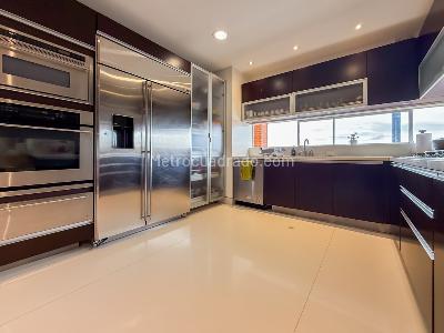 Apartamento de 4 alcobas en arriendo en Cerro Norte, Bogotá, 400 m² · foto 13 de 20