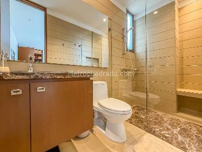 Apartamento de 3 alcobas en venta en Chico, Bogotá, 356 m² · foto 17 de 17