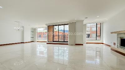 Apartamento en venta en Chico, Bogotá · foto 2 de 18