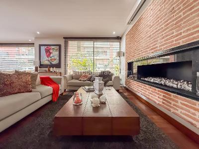 Apartamento de 3 alcobas en arriendo en Los Rosales, Bogotá, 204 m² · foto 2 de 20