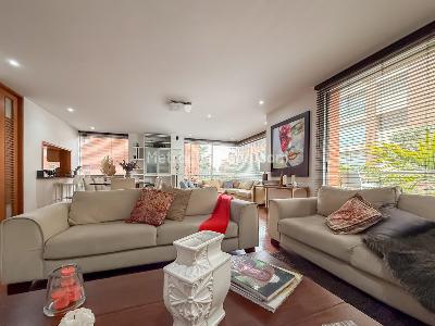 Apartamento de 3 alcobas en arriendo en Los Rosales, Bogotá, 204 m² · foto 3 de 20