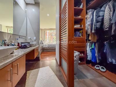 Apartamento de 3 alcobas en arriendo en Los Rosales, Bogotá, 204 m² · foto 17 de 20