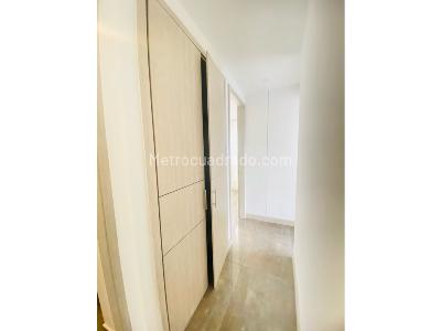 Apartamento de 3 alcobas en venta en Cristales, Cali, 132 m² · foto 11 de 20