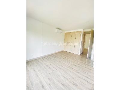 Apartamento de 3 alcobas en venta en Cristales, Cali, 132 m² · foto 13 de 20