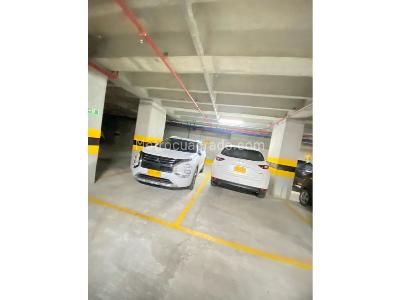 Apartamento de 3 alcobas en venta en Cristales, Cali, 132 m² · foto 18 de 20