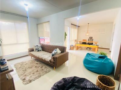 Apartamento de 3 alcobas en venta en Bochalema, Cali, 64 m² · foto 1 de 13