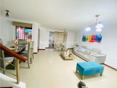 Casa de 4 alcobas en venta en San Joaquin, Cali, 176 m² · foto 2 de 20
