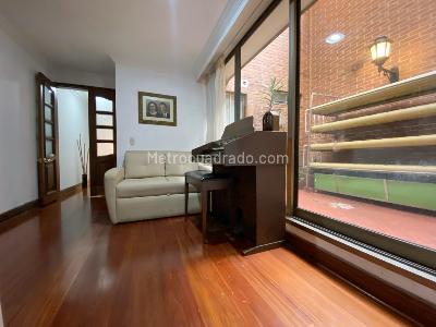 Apartamento de 3 alcobas en venta en Los Rosales, Bogotá, 190 m² · foto 8 de 19