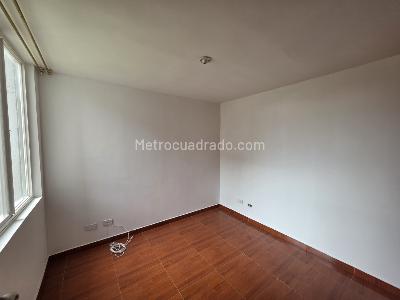 Apartamento de 3 alcobas en arriendo en Turingia, Bogotá, 40 m² · foto 8 de 15
