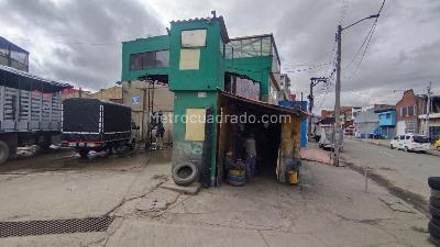 Casa de 3 alcobas en venta en Carvajal, Bogotá, 219 m² · foto 2 de 13