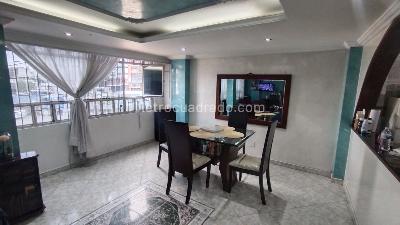 Casa de 3 alcobas en venta en Carvajal, Bogotá, 219 m² · foto 5 de 13