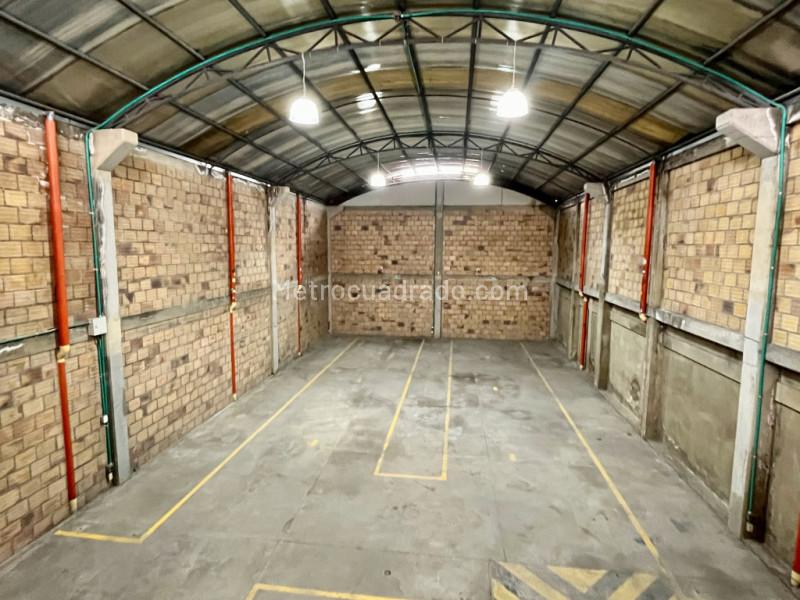 Bodega en Arriendo, Siete De Agosto, Bogotá D.C. - Vista 2