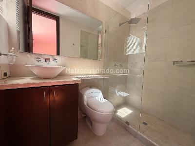 Casa de 5 alcobas en venta en Hacienda San Simon Pl, Bogotá, 850 m² · foto 14 de 20