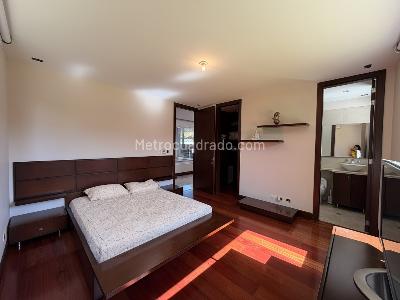 Casa de 5 alcobas en venta en Hacienda San Simon Pl, Bogotá, 850 m² · foto 17 de 20