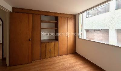 Apartamento de 2 alcobas en venta en Iberia Colina Campestre, Bogotá, 58 m² · foto 9 de 18