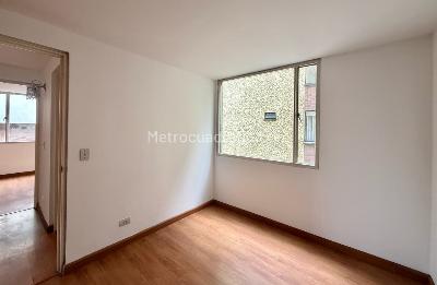 Apartamento de 2 alcobas en venta en Iberia Colina Campestre, Bogotá, 58 m² · foto 11 de 18