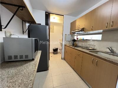 Apartaestudio en venta en Oviedo, Medellín, 40 m² · foto 6 de 17