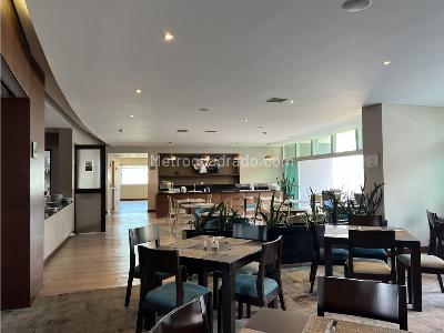 Apartaestudio en venta en Oviedo, Medellín, 40 m² · foto 12 de 17