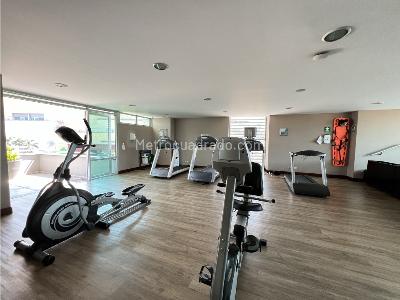 Apartaestudio en venta en Oviedo, Medellín, 40 m² · foto 14 de 17