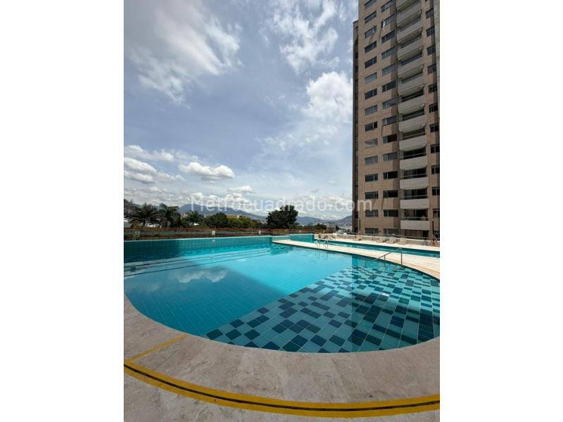 Piso – Envigado, Valle de Aburrá - Más