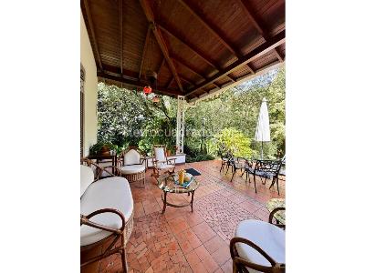 Casa de 3 alcobas en venta en Loma De Las Brujas, Envigado, 1451 m² · foto 6 de 20