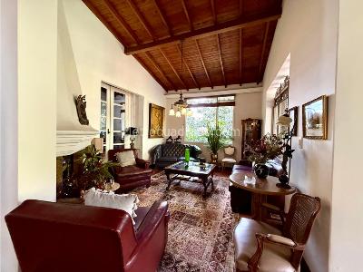 Casa de 3 alcobas en venta en Loma De Las Brujas, Envigado, 1451 m² · foto 15 de 20