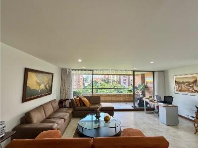 Apartamento de 3 alcobas en venta en Los Balsos, Medellín, 157 m² · foto 3 de 20