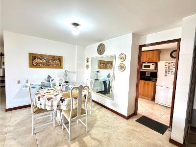 Apartamento de 3 alcobas en venta en Los Balsos, Medellín, 157 m² · foto 8 de 20