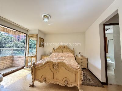 Apartamento de 3 alcobas en venta en Los Balsos, Medellín, 157 m² · foto 11 de 20