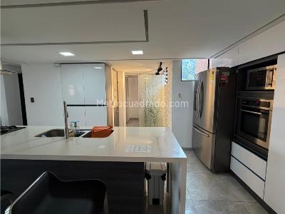 Apartamento en venta en Los Balsos, Medellín · foto 2 de 20