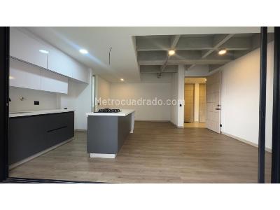 Apartamento de 2 alcobas en venta en Loma De Los Mesa, Envigado, 94 m² · foto 2 de 20