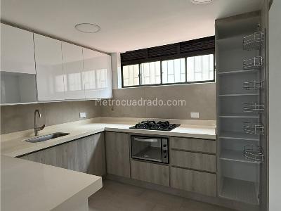 Apartamento en venta en Manila, Medellín · foto 2 de 20