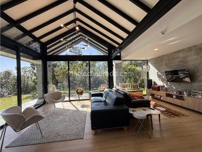 Casa de 5 alcobas en venta en Envigado, Envigado, 220 m² · foto 1 de 20