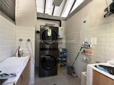 Casa de 5 alcobas en venta en Envigado, Envigado, 220 m² · foto 15 de 20