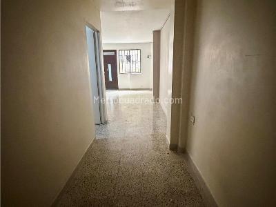Apartaestudio en venta en La Floresta, Medellín, 52 m² · foto 18 de 19