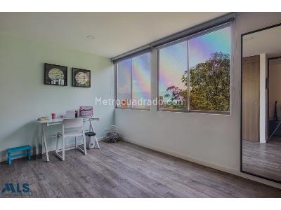 Apartamento de 2 alcobas en venta en Las Palmas, Medellín, 80 m² · foto 6 de 11