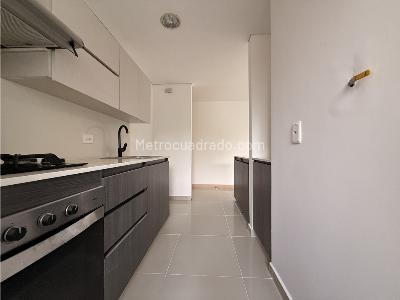 Apartamento en venta en Loma Del Esmeraldal, Envigado · foto 3 de 20
