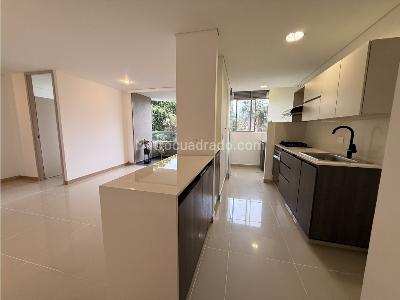 Apartamento en venta en Loma Del Esmeraldal, Envigado · foto 8 de 20