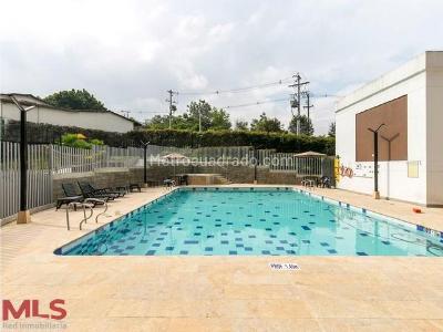Apartamento en venta en Loma Del Esmeraldal, Envigado · foto 18 de 20