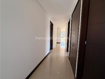 Apartamento de 3 alcobas en venta en La Tomatera, Medellín, 163 m² · foto 20 de 20