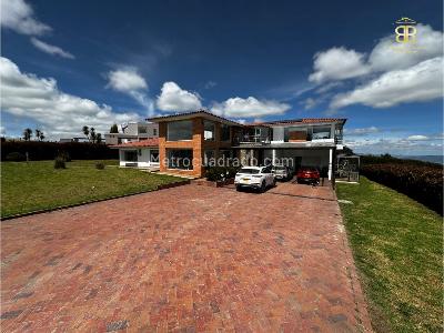 Casa de 5 alcobas en venta en Villas De Yerbabuena, Chía · foto 4 de 20