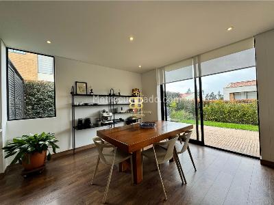 Casa de 3 alcobas en venta en Bosque Residencial Alcaparros, Cajicá, 329 m² · foto 2 de 20