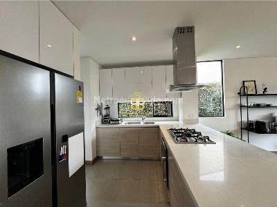 Casa de 3 alcobas en venta en Bosque Residencial Alcaparros, Cajicá, 329 m² · foto 3 de 20