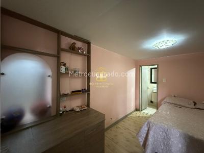 Casa de 3 alcobas en venta en San Jose De Bavaria, Bogotá, 373 m² · foto 12 de 20