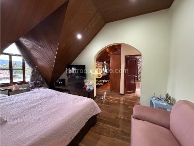 Casa de 3 alcobas en venta en San Jose De Bavaria, Bogotá, 373 m² · foto 15 de 20