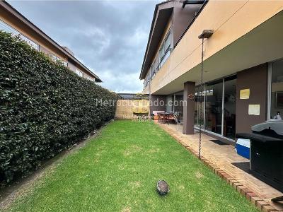Casa de 3 alcobas en venta en Cajica, Cajicá, 410 m² · foto 2 de 20