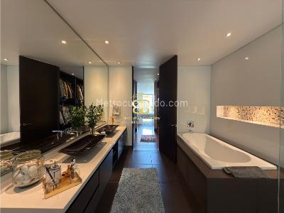 Apartamento de 3 alcobas en venta en Los Rosales, Bogotá, 440 m² · foto 18 de 20